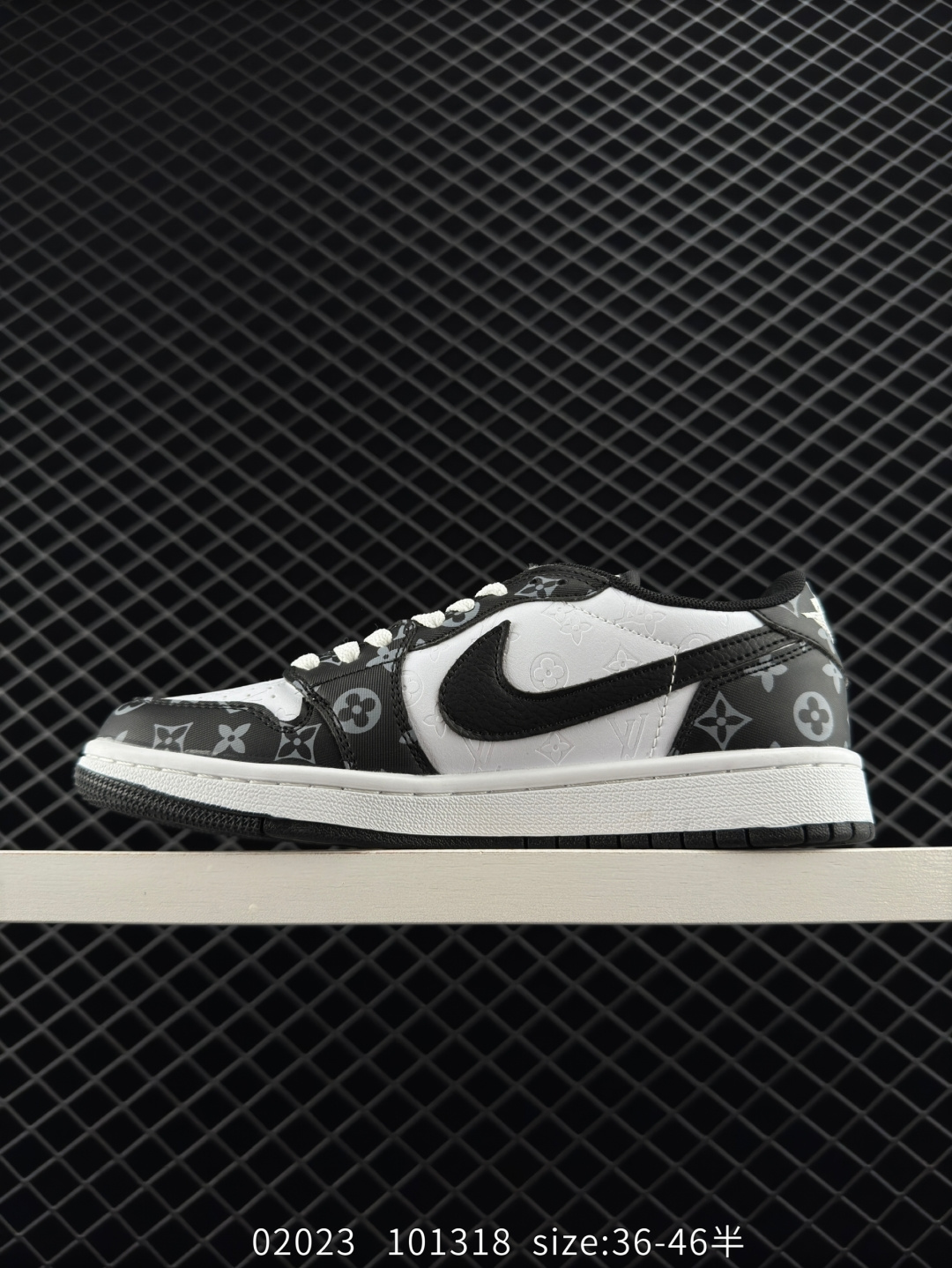 Travis Scott x Air Jordan 1 Low OG 